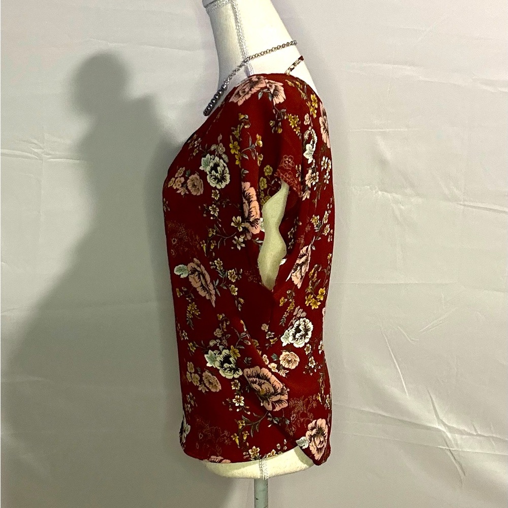 Blouses/flannels/button downs-2 for $20 or 3 for $30 (Mix & Match) - Picture 4 of 5